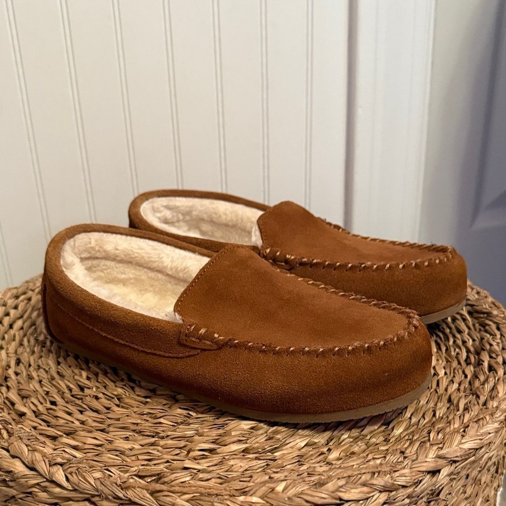 Lands' End Women’s Tan Suede Slippers - 6 - Excellent Condition